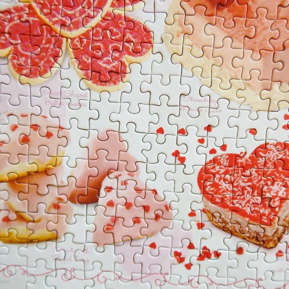 Excellent Pre-owned Condition. No missing pieces. Put together one time.